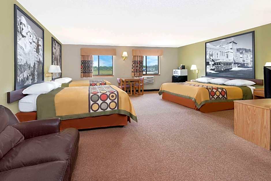 Foto 1 daripada 2 — Studio 3 Queen Beds Suite