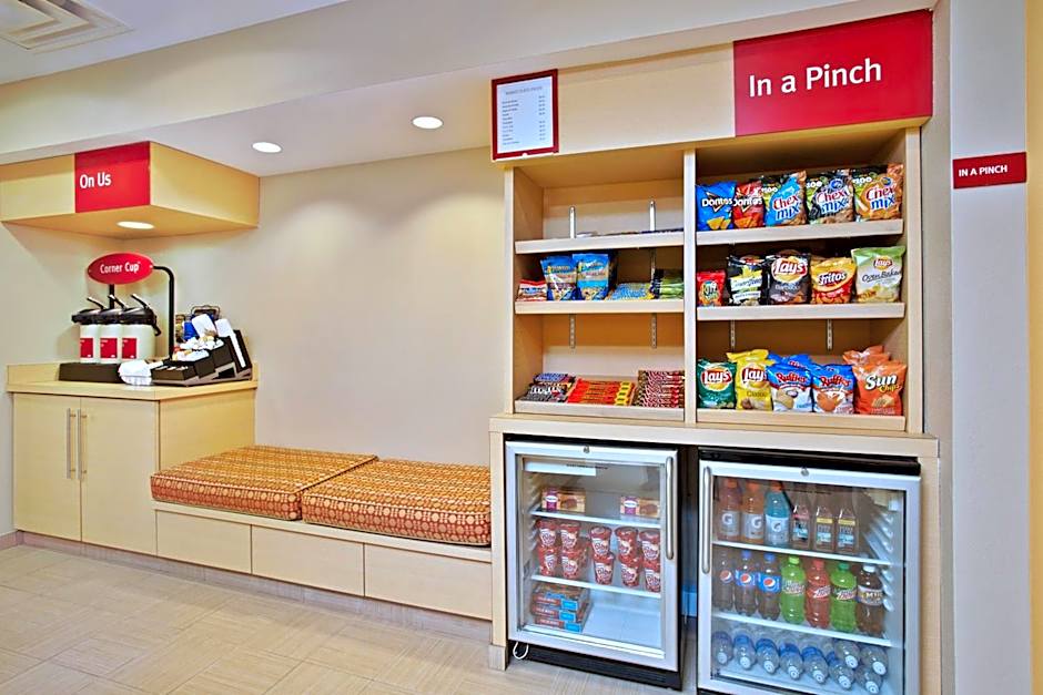 TownePlace Suites by Marriott Republic Airport Long Island/Farmingdale