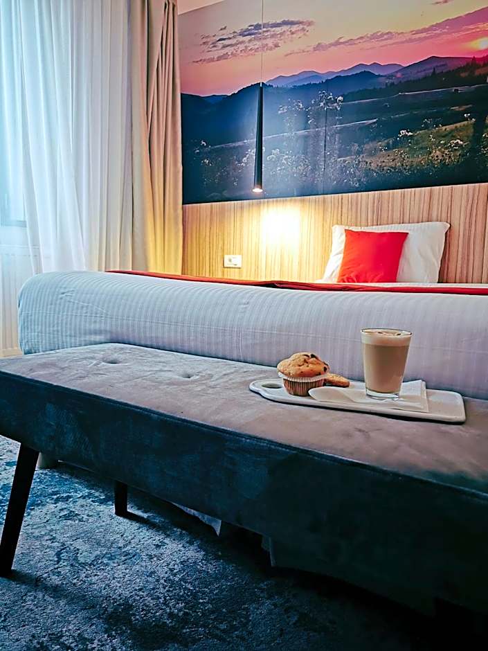 YMY Boutique Residence