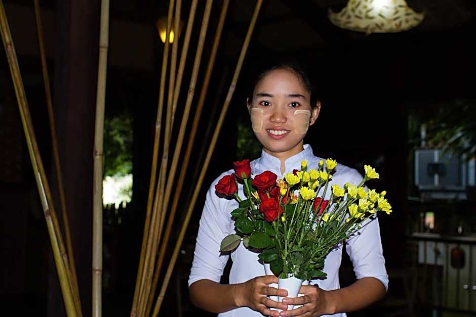 Golden Sunrise Hotel