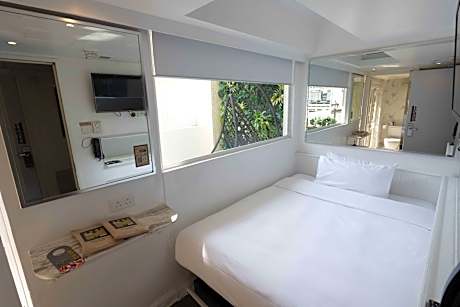 Balcony Room