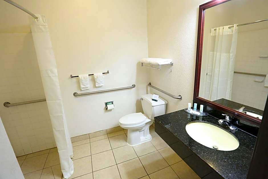 Quality Suites Burleson