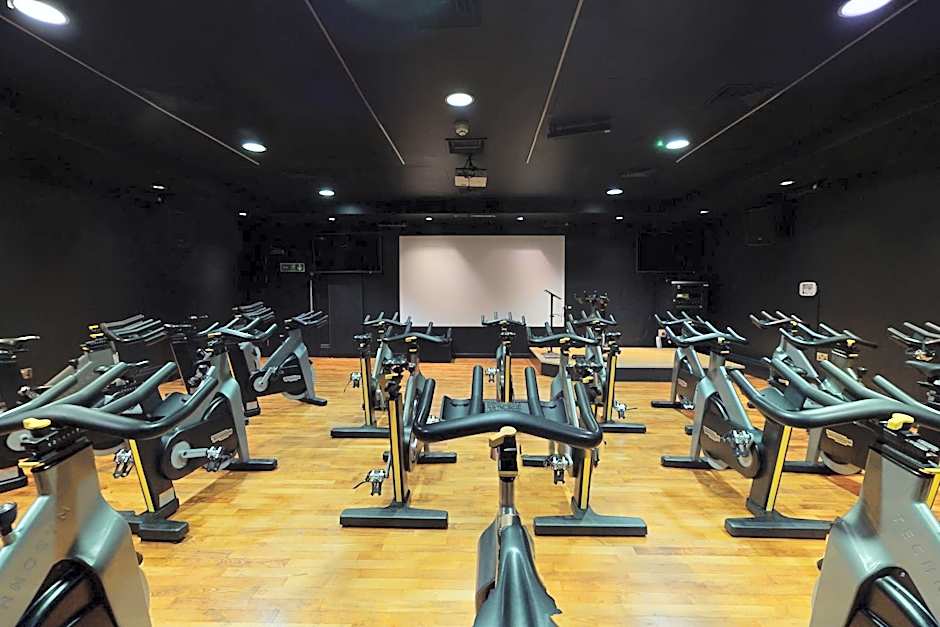 Village Hotel Leeds South