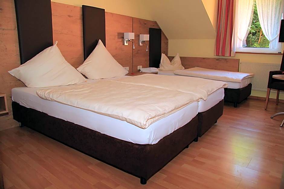 Waldhotel Albachmühle mit Albacher Stuben