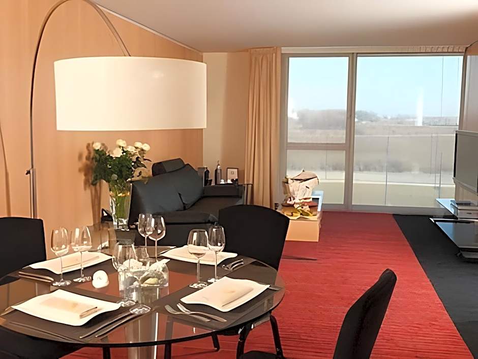 Clarion Suites Senart Paris Sud and Spa