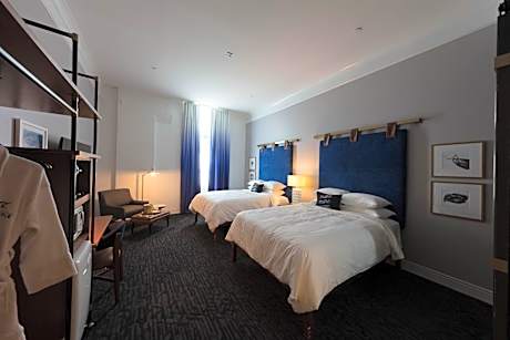 Queen Room