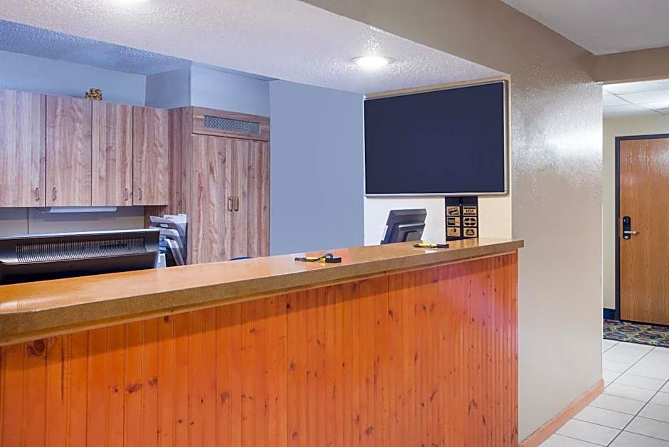 Super 8 by Wyndham Massena NY