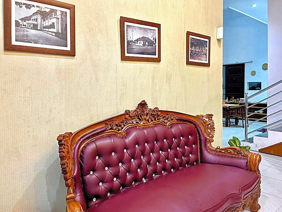 D Maktab Syariah Mitra RedDoorz Malang