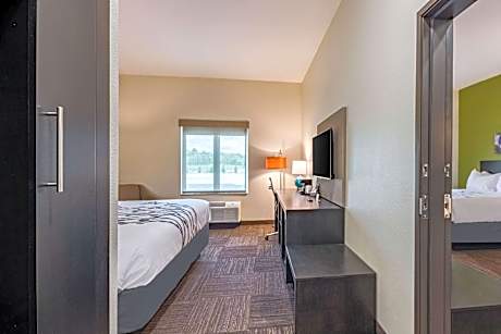 King Room - Mobility Accessible/Non-Smoking