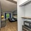 Jamestown inn & Suites