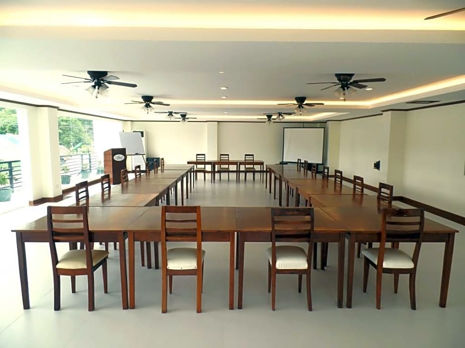 Ipil Suites Puerto Princesa