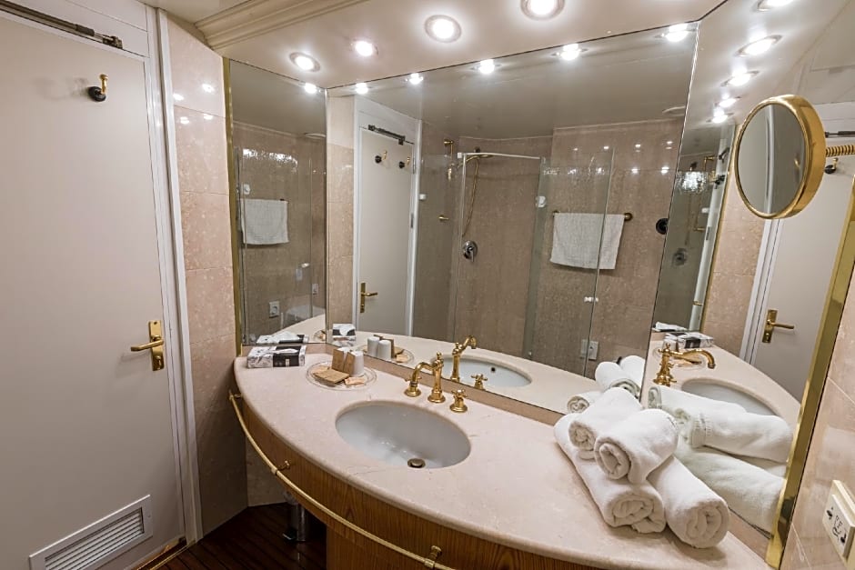 OnRiver Hotels - MS Cézanne