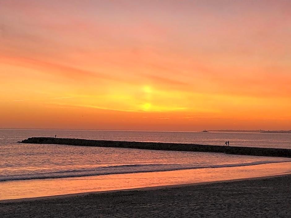 Central Atlantic Beach Guesthouse