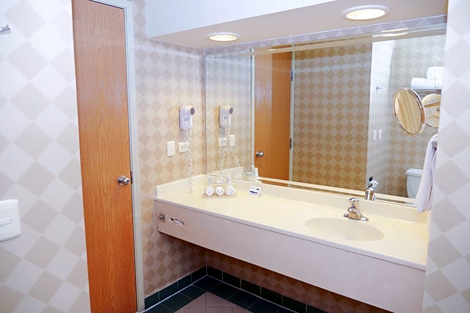Holiday Inn Express Silao-Aeropuerto Bajio By IHG