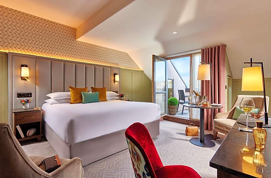 Westport Plaza Hotel, Spa & Leisure