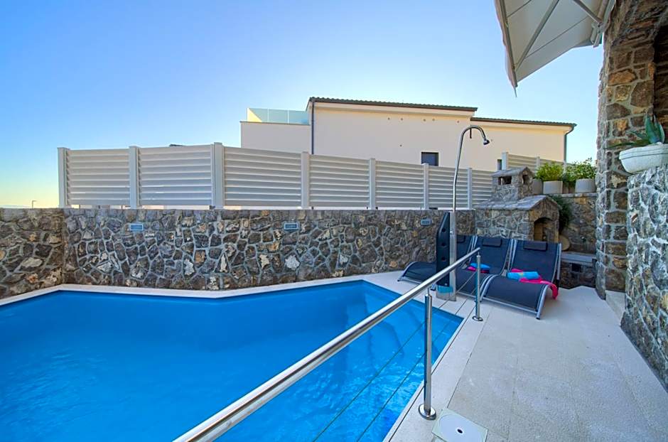 Villa Miracle 1 with heated pool