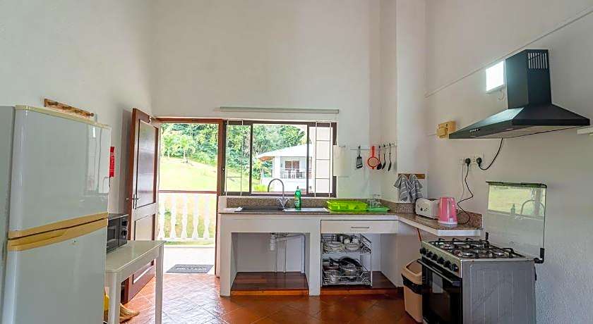 La Residence Villas & Studios