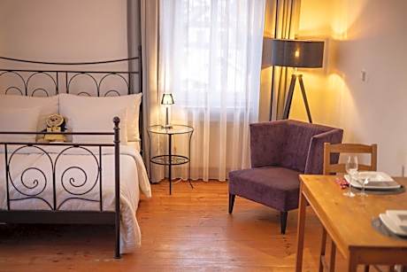 Deluxe Studio with One Double Bed