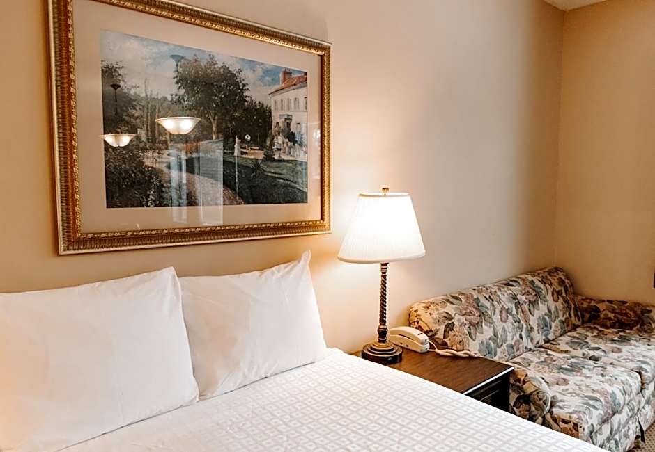 Carriage House Country Club