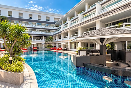 Radisson RED Phuket Patong Beach
