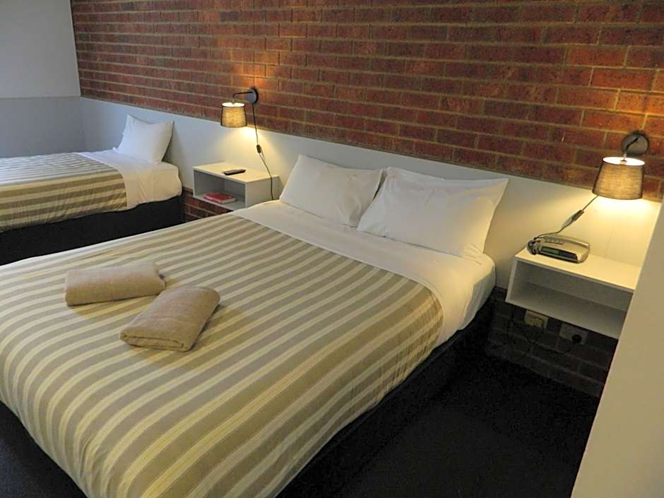 Werribee Motel and Apartments