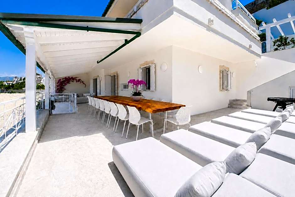 Amira Beach Villa by Le Dhome Sicily