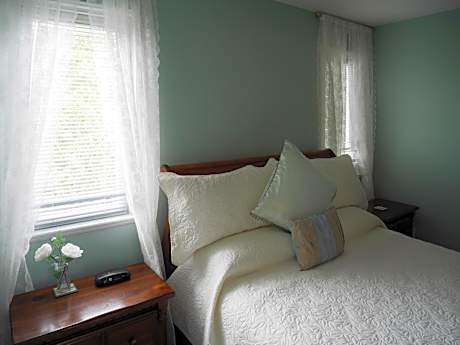 Queen Room with Sofa Bed