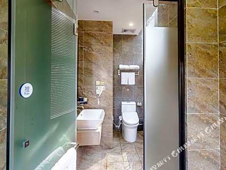Starway Hotel