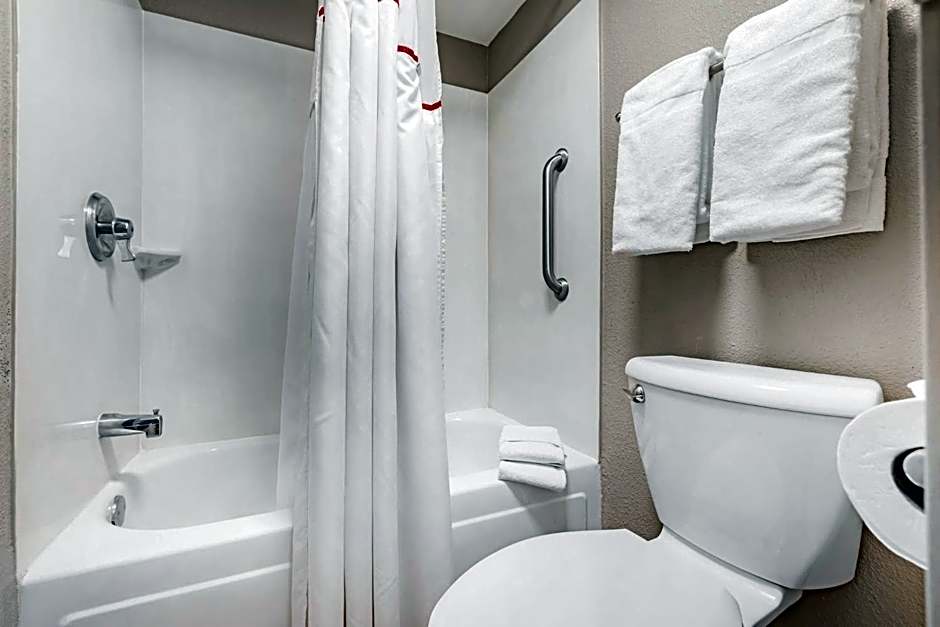 Red Roof Inn Milwaukee - Airport/ Oak Creek