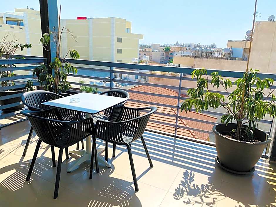 Eleonora Hotel Apartments