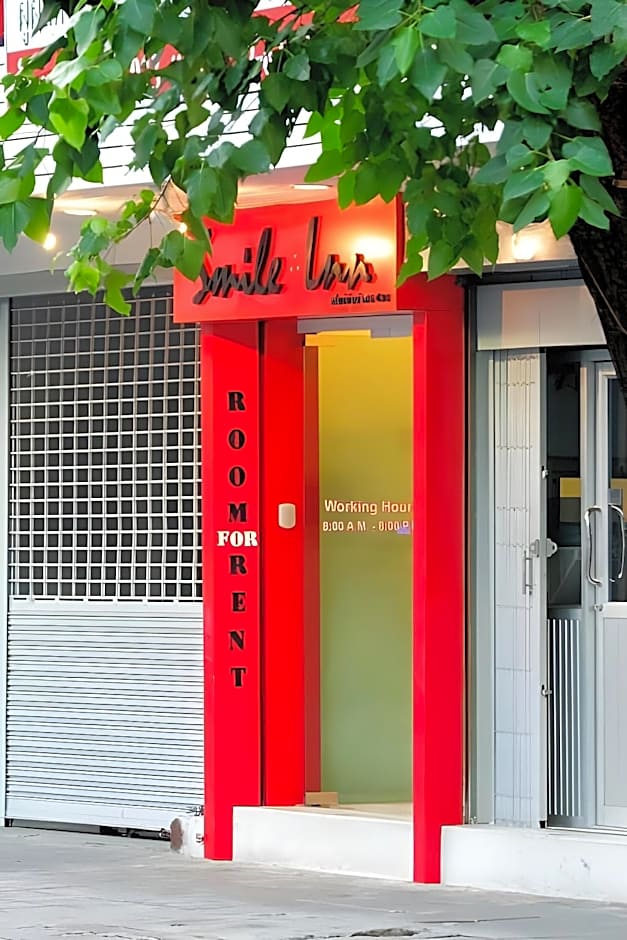 Smile Inn