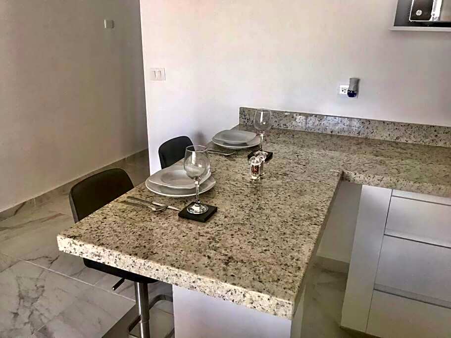 5a Lia 12 Studio 1 block from 5 Av WiFi 60 Mbs