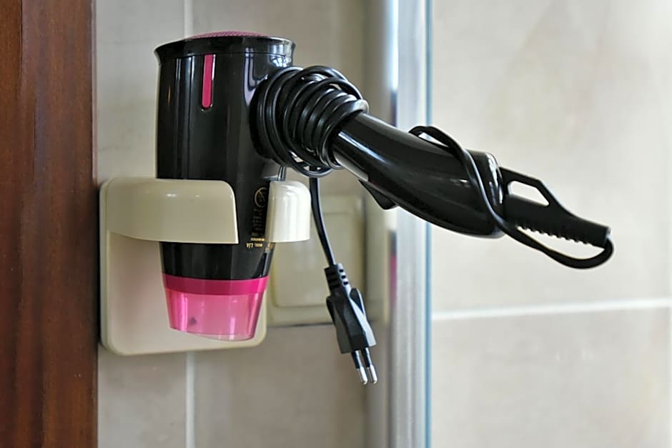 Cicerone Lodge Hotel