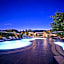 Holiday Cave Hotel
