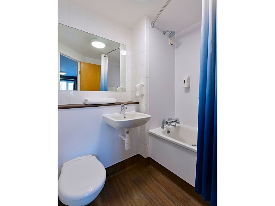 Travelodge Swansea Central