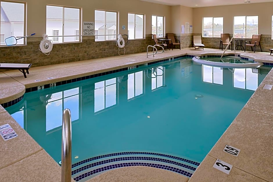 Holiday Inn Express & Suites Williams By IHG