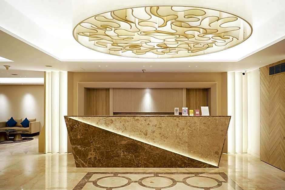 Royal Park Residence Hotel