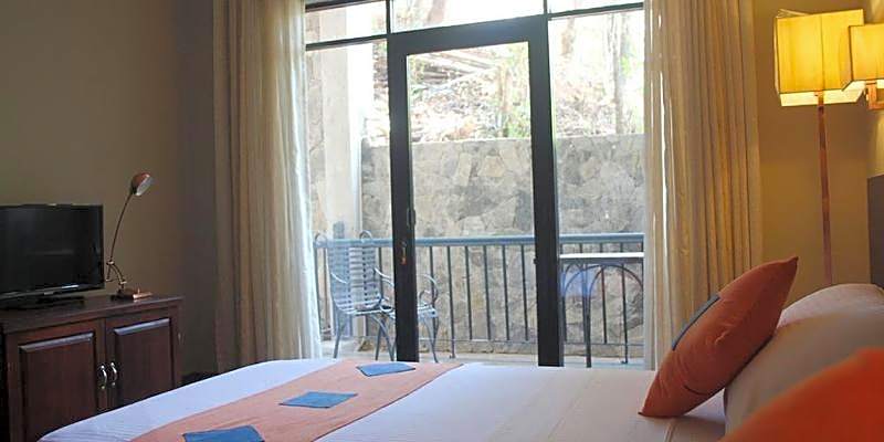 Oak Ray Ella Gap Hotel