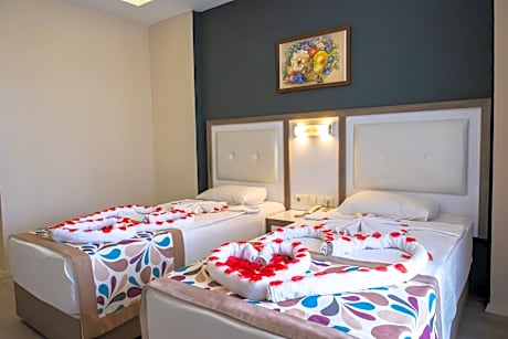 Family Room (4 People)