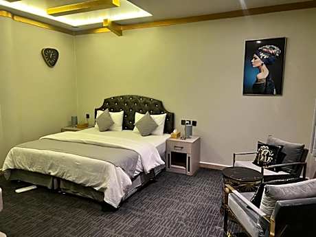 Superior King Room