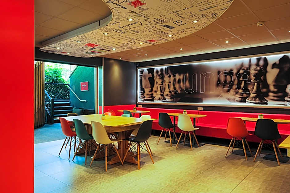 ibis Lyon North