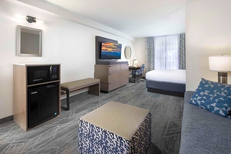 Country Inn & Suites by Radisson Asheville Downtown Tunnel Road