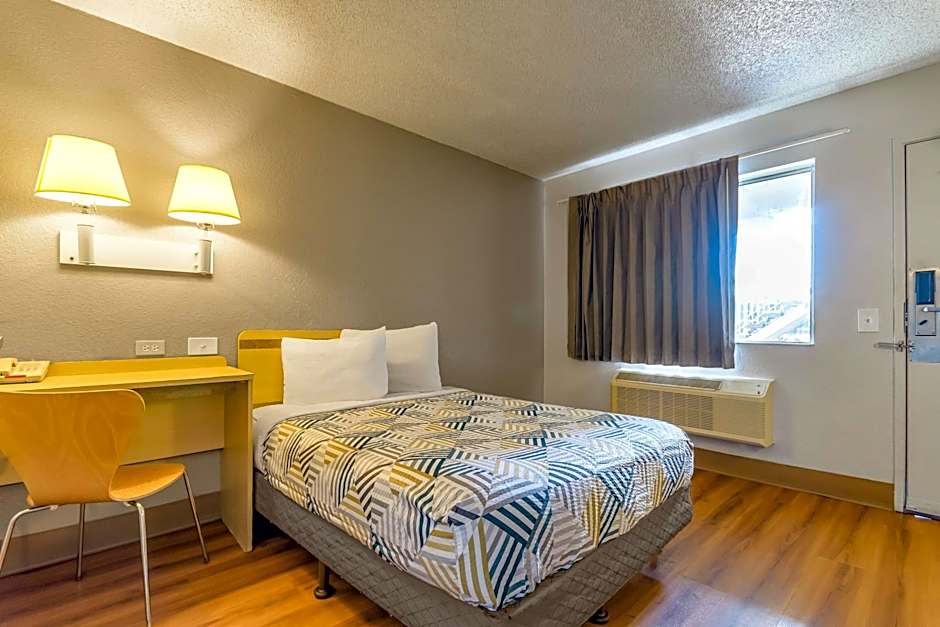 Motel 6 Hayward, CA- East Bay