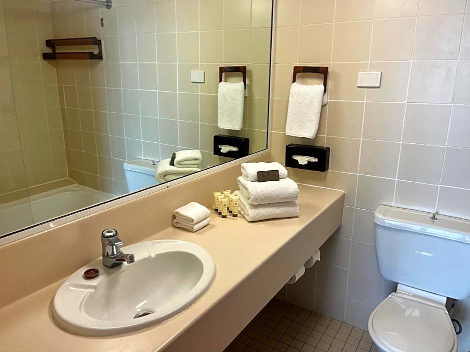 Acacia Court Hotel