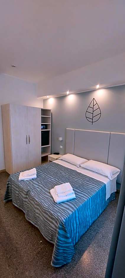 Hotel Caravel Park
