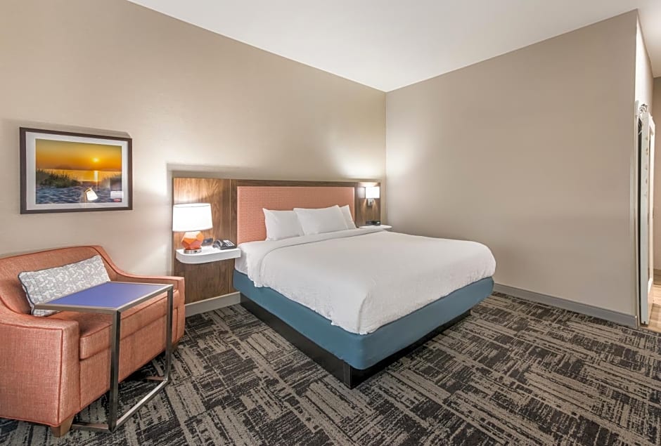 Hampton Inn & Suites Benton Harbor, MI