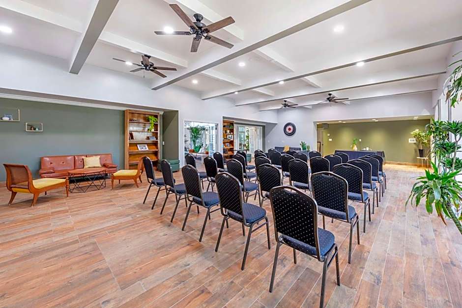 Best Western Plus Hill House