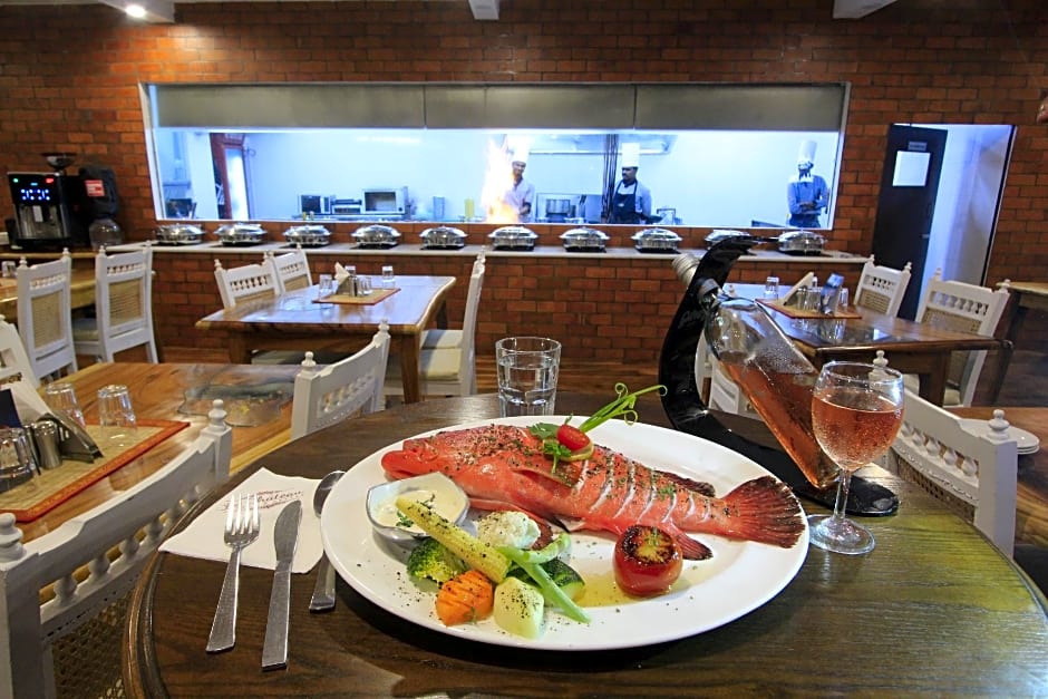 Le Chateau - A Heritage Boutique Hotel