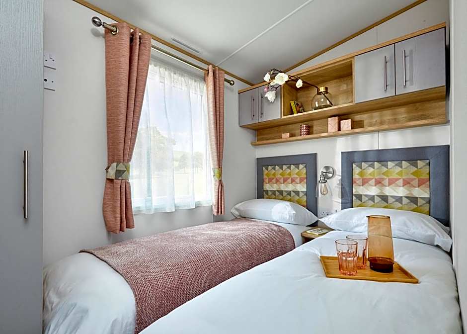 Willows Holiday Park