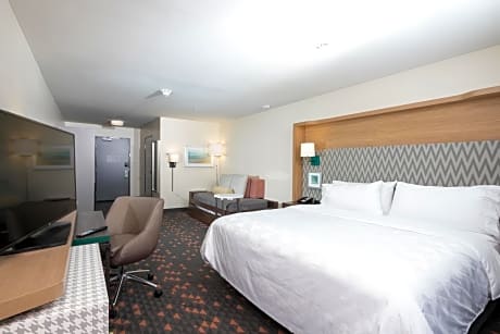 Standard King Room with Sofa Bed - Non-Smoking